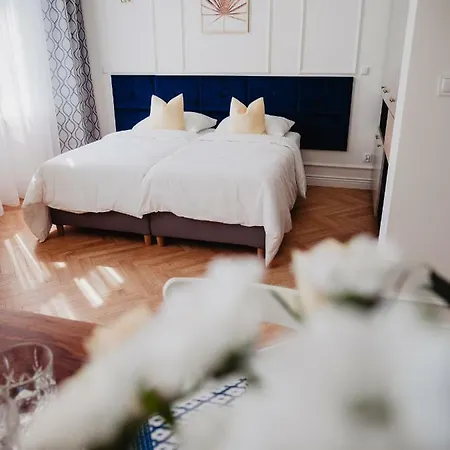 Przy Parku Wilsona Apartment *